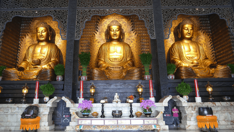 三体の仏像